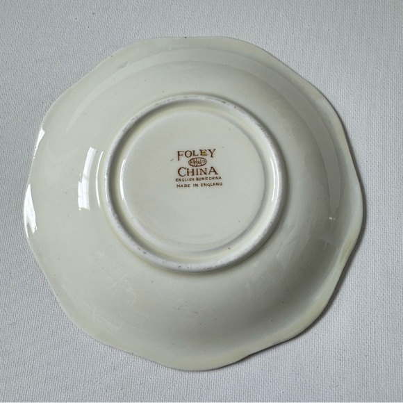 Foley England Vintage Teacup Saucer - Yellow Floral - Picture 5 of 9